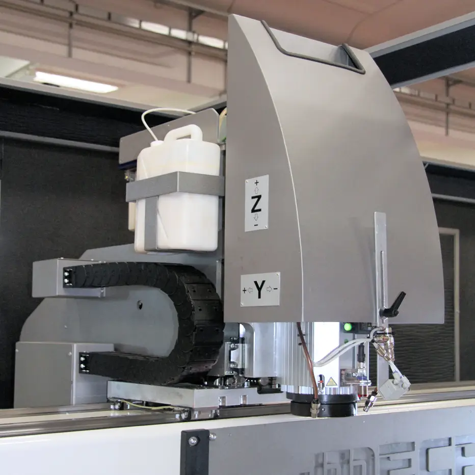 Aluminium cnc bewerkingscentra detail afbeelding 3