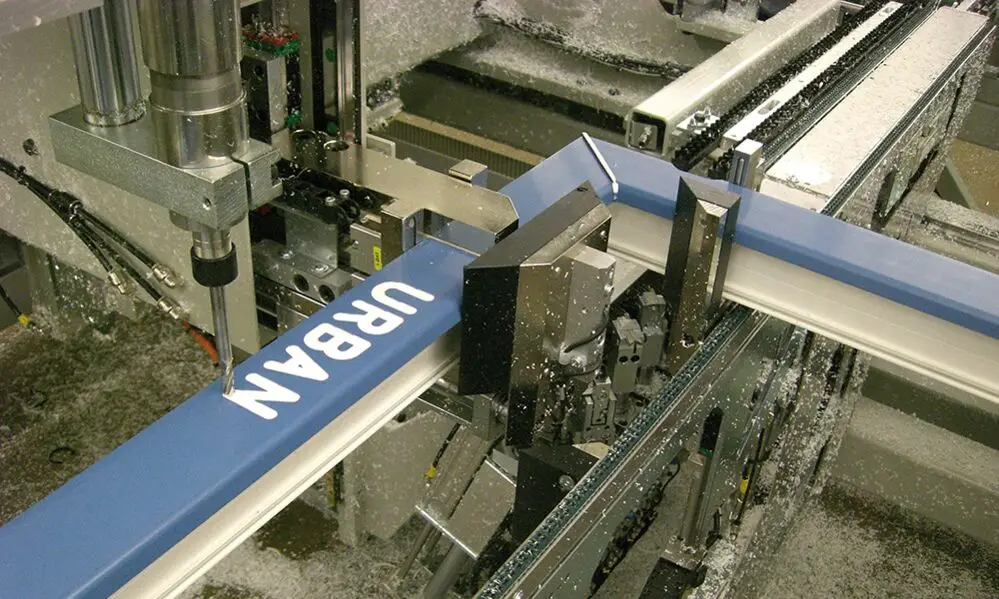 Kunststof hoekenpoetsmachines detail afbeelding 1