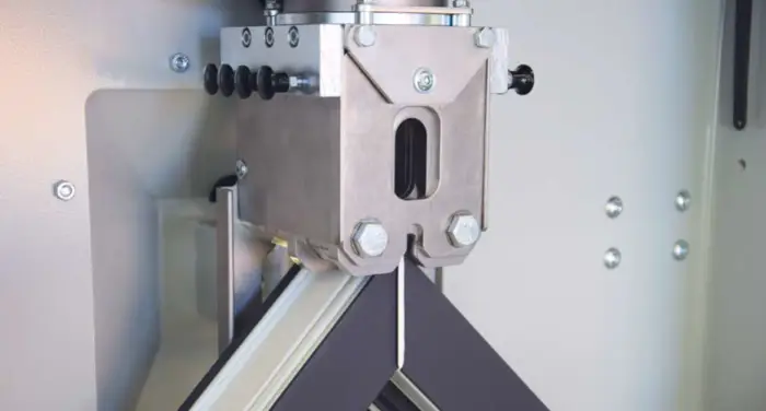 Kunststof hoekentestmachines detail afbeelding 2